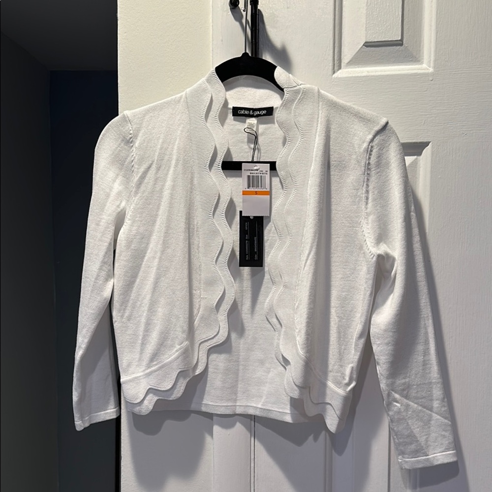 Cable & gauge White Scalloped Cardigan